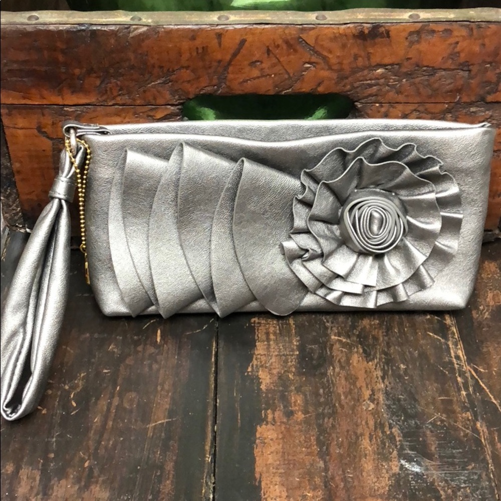 Big Buddha wristlet